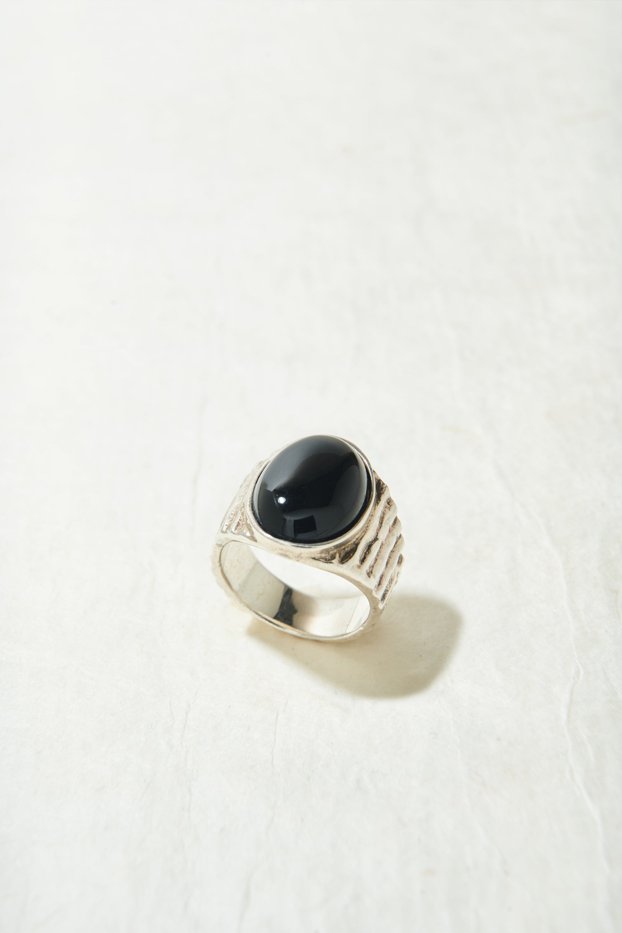 THE RIMA AGATE RING IN SILVER
