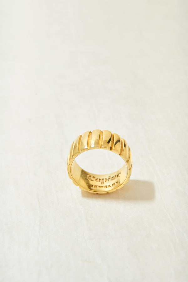 THE MARAT RING