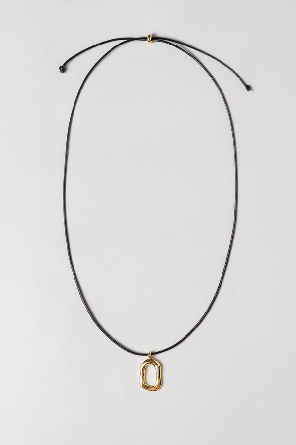 THE ISA NECKLACE