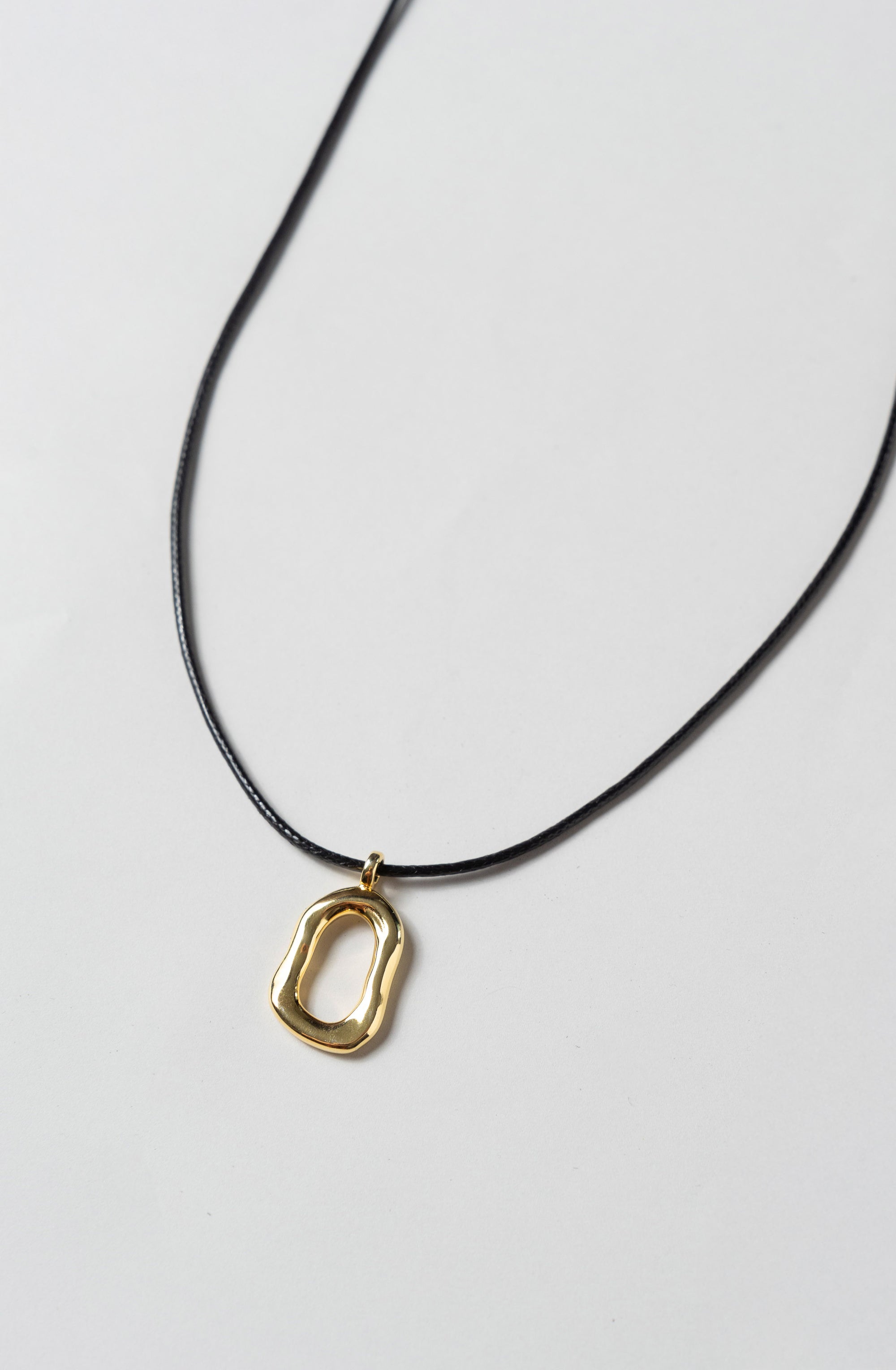 THE ISA NECKLACE