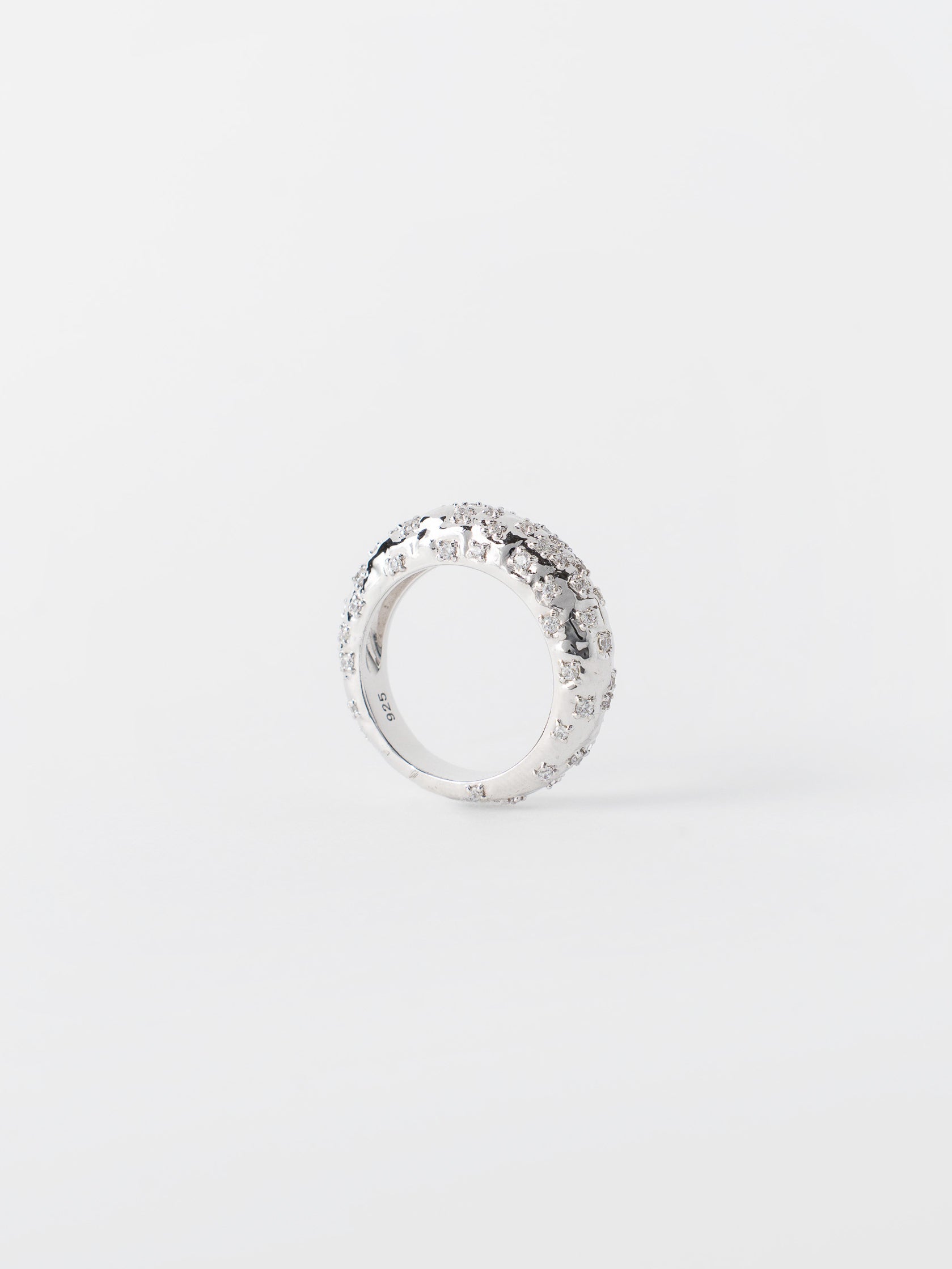 Lila Crystal Ring