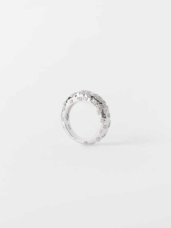 Lila Crystal Ring