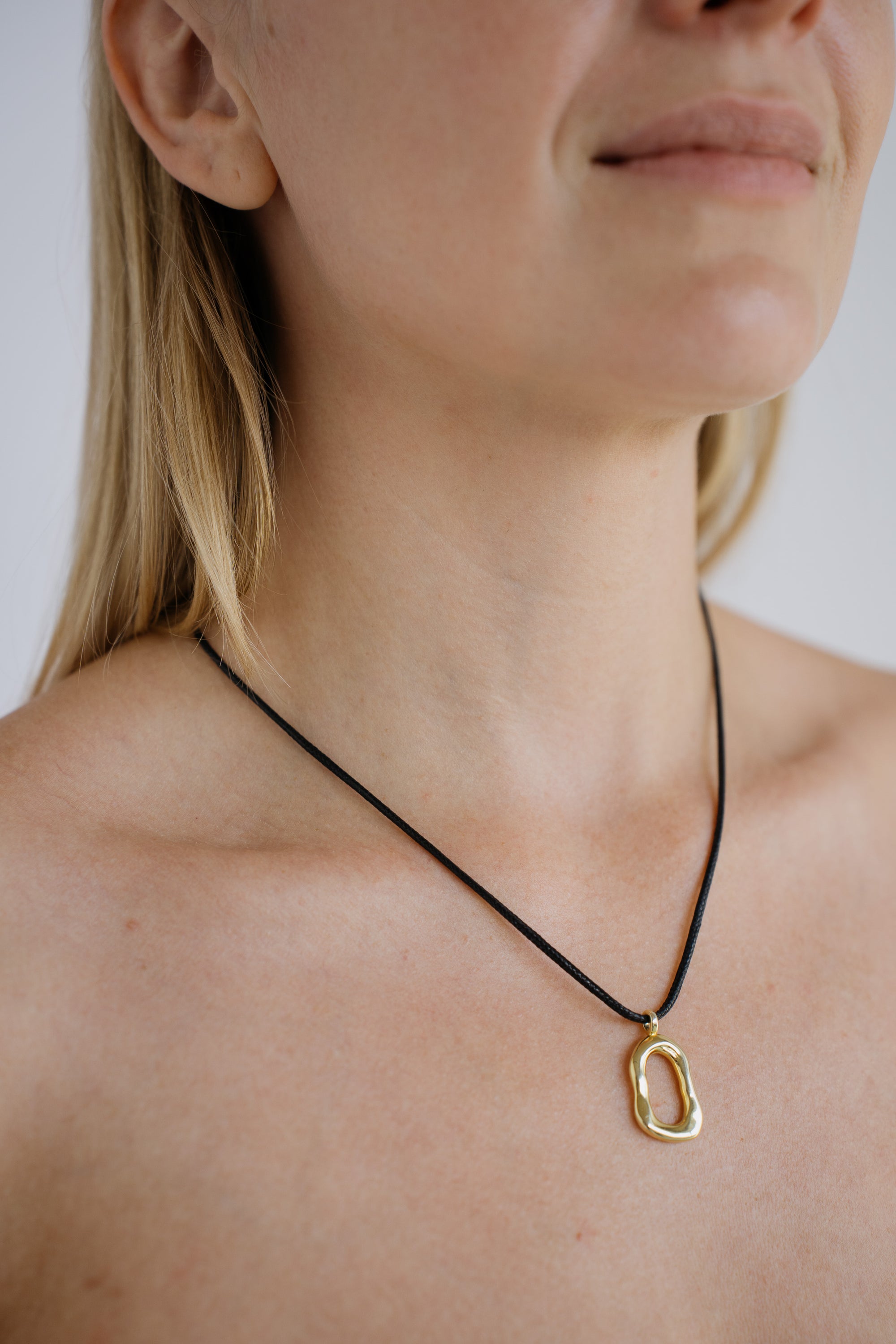 THE ISA NECKLACE