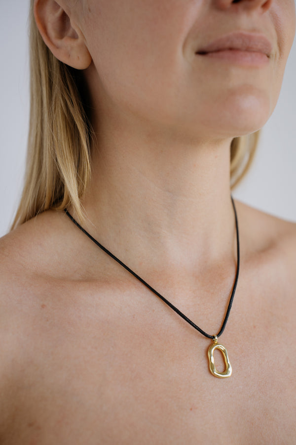 THE ISA NECKLACE