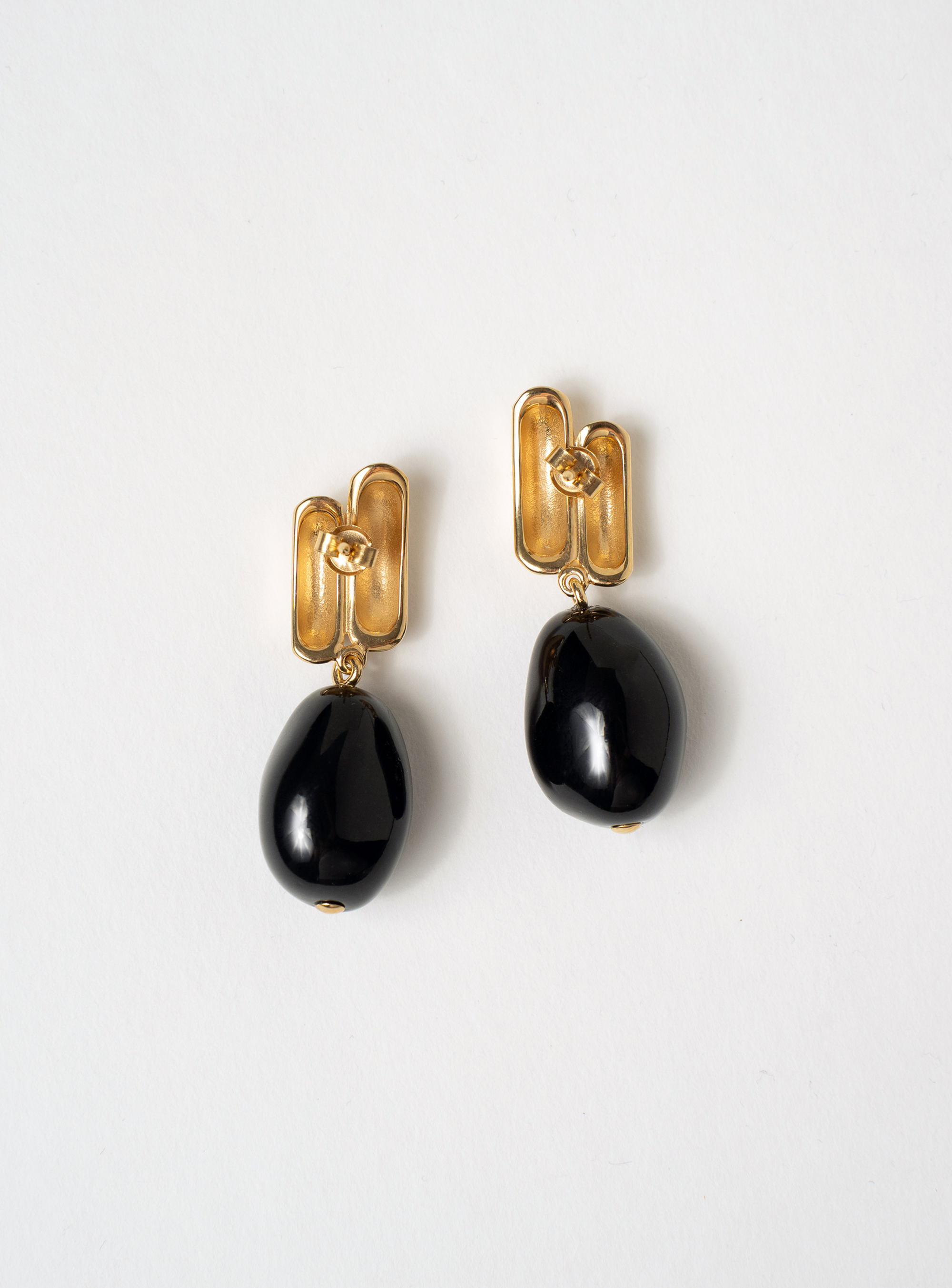 Iris Earrings Black