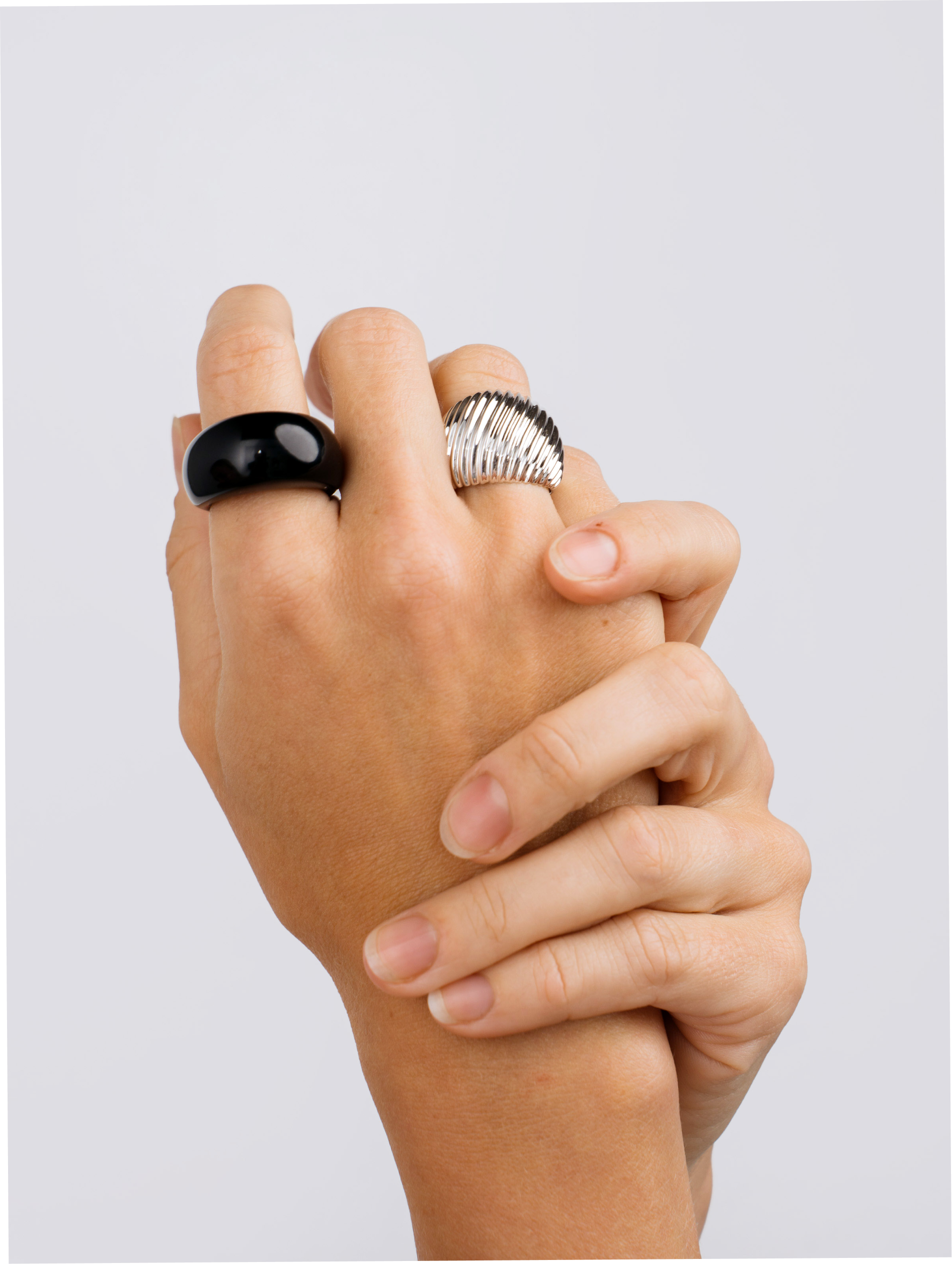 Lola Ring Black